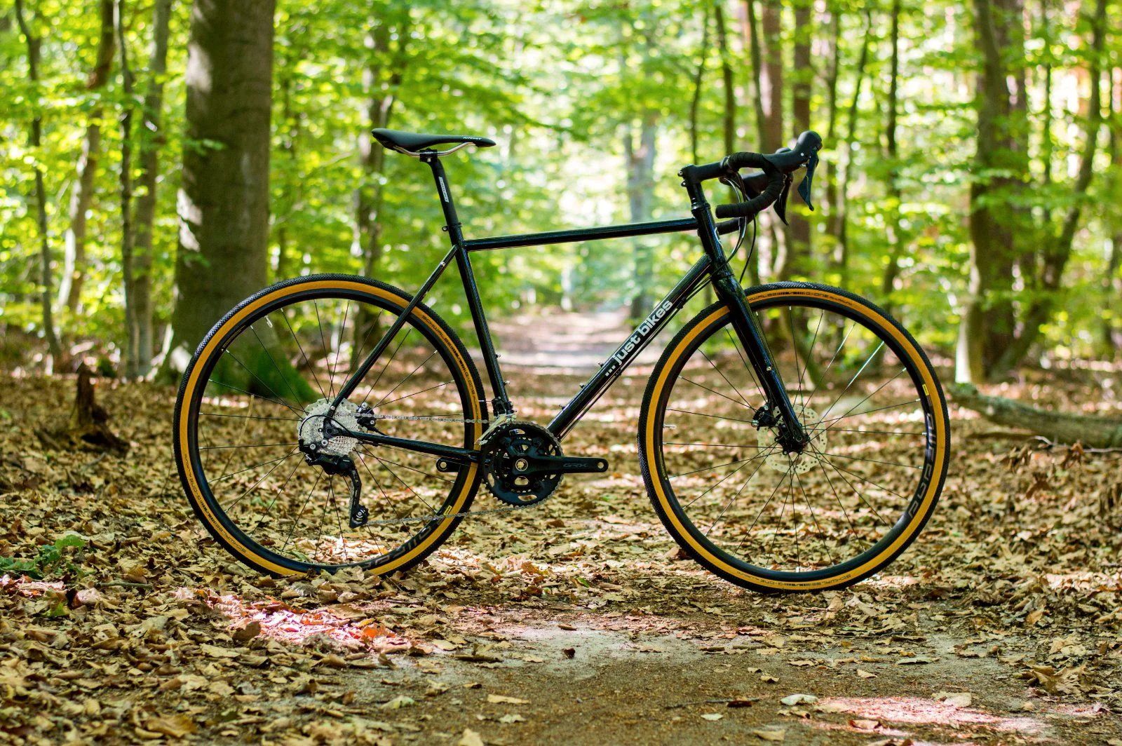 Stahl-Gravelbikes nach deinem Maß